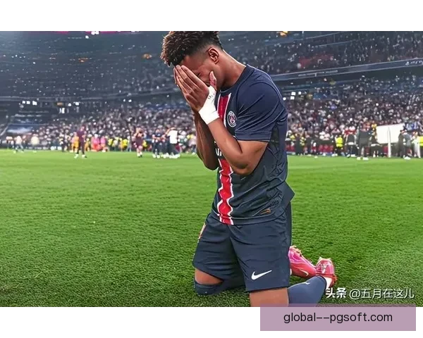 巴黎圣日耳曼正式签约法甲新星杜埃 加强中场实力迎接新赛季挑战