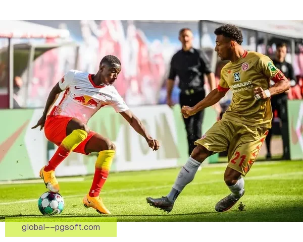 德甲劲旅RB莱比锡正式引进日本国脚中场球员